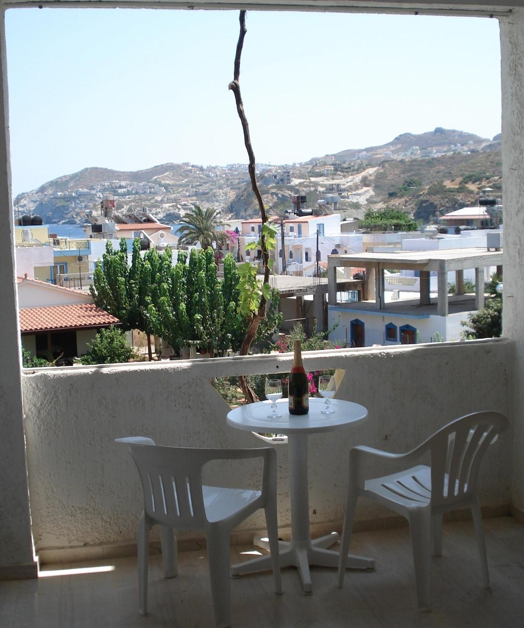 Marianna Apartments Agia Pelagia  Buitenkant foto